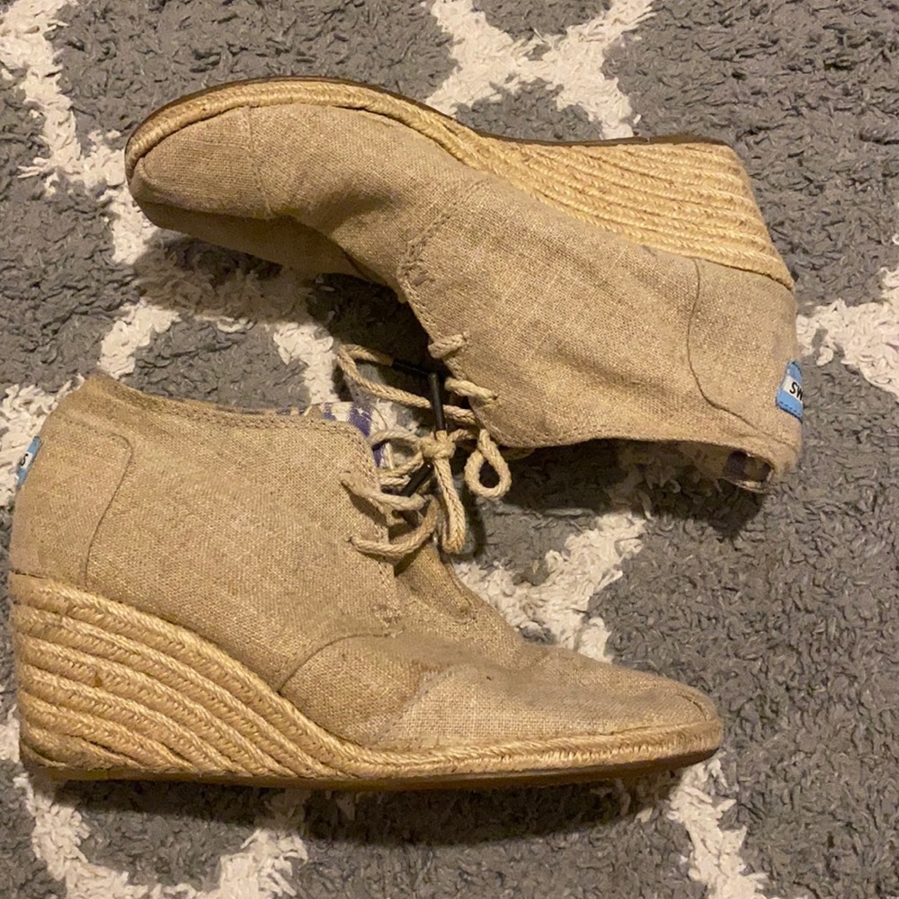 platform toms